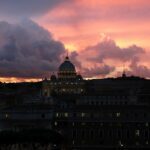 De la Esfera al Poliedro: ¿Se adaptará la Iglesia?